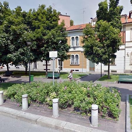 Xenia Apartments - Charming Garden Suite In Porta Venezia Milano Exteriör bild